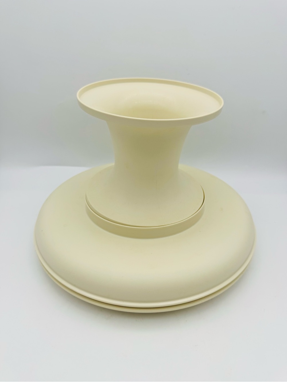 Vintage Tupperware 3-Piece Serve-It-All Pedestal Set